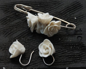 Epingle et boucles d'oreilles en argent 925 et porcelaine - 2019 - Ana Belen Castillo - céramiste